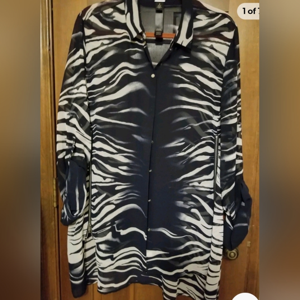 Chico's Black Label Zebra Semi-sheer Zipper Tunic, Navy /White